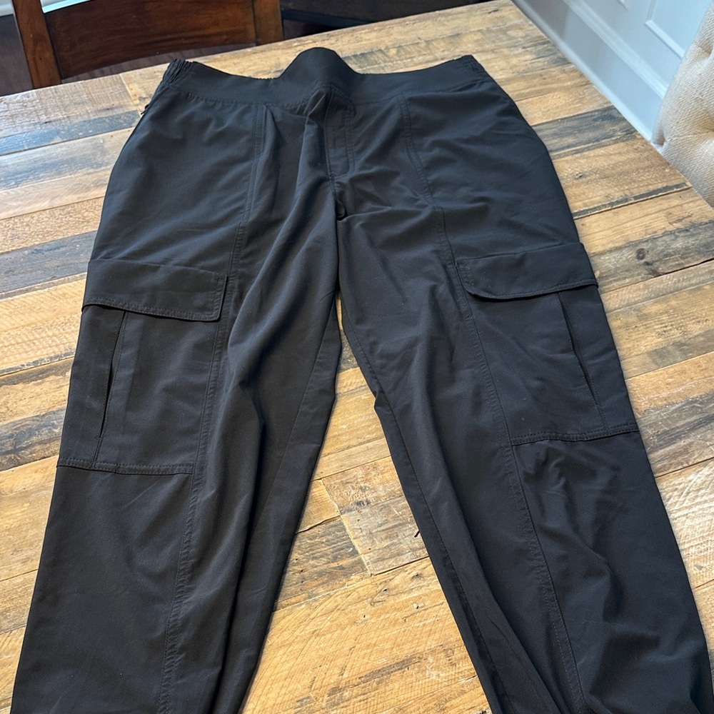 Athleta Black Cargo Joggers